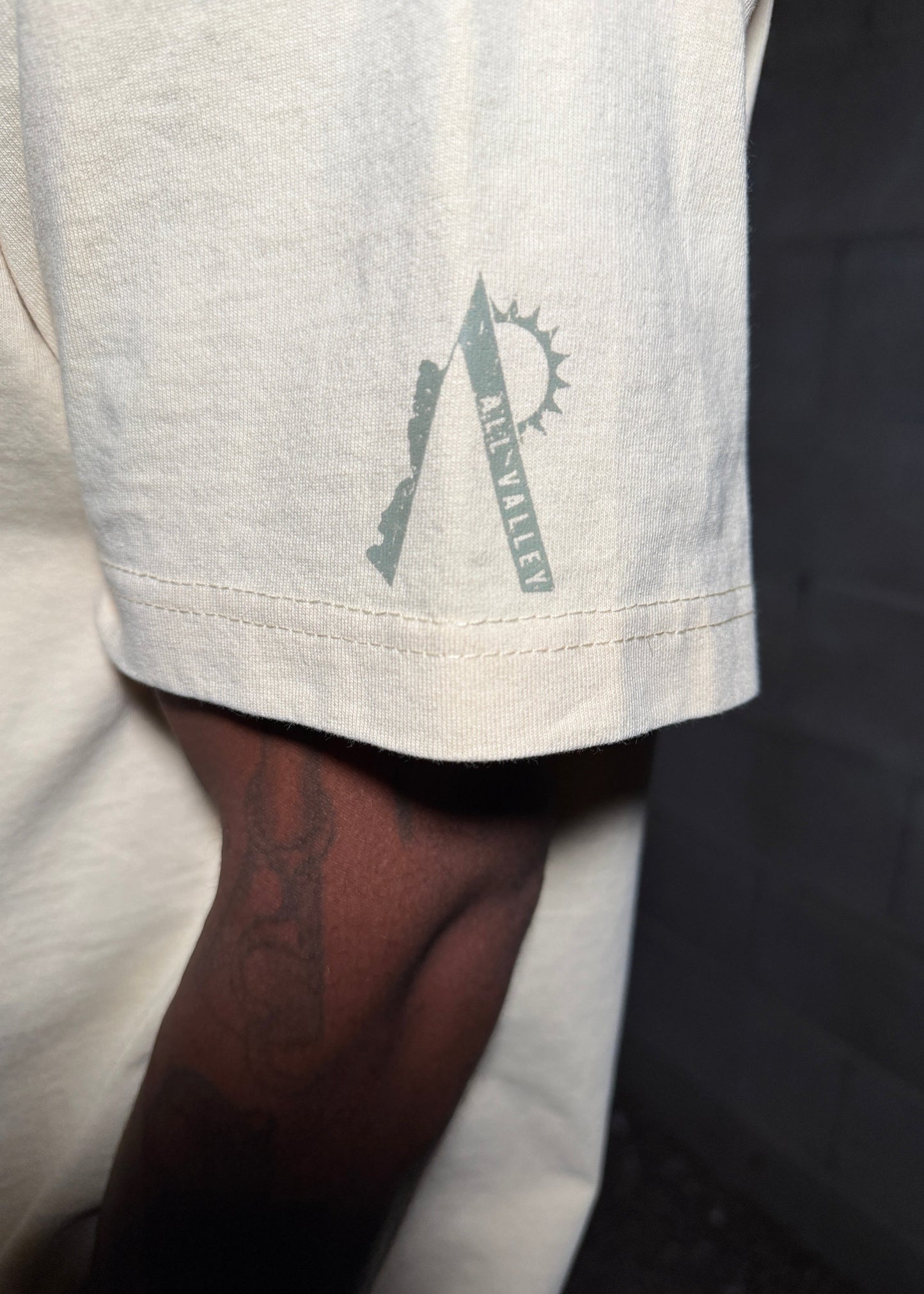 C4CTU5 - BLEACHED BONE